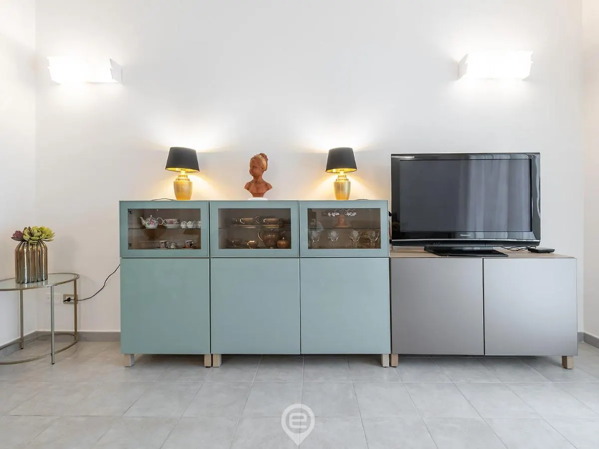 White Gold Apartment Cagliari 0*,  Italy