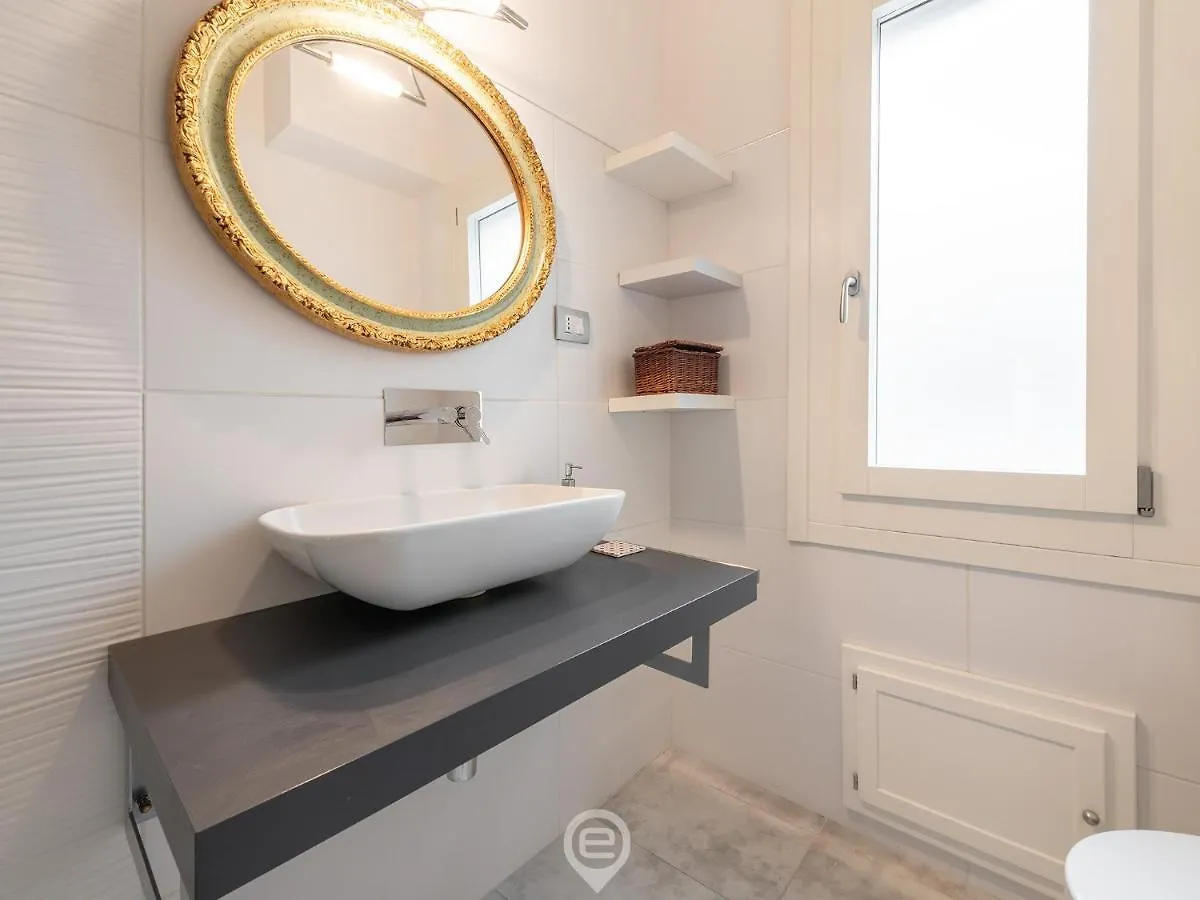 White Gold Apartment Cagliari